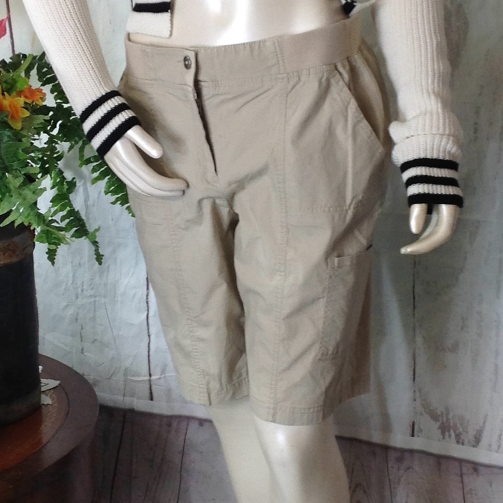 CHICO'S Bermuda Elastic Waistband Pants